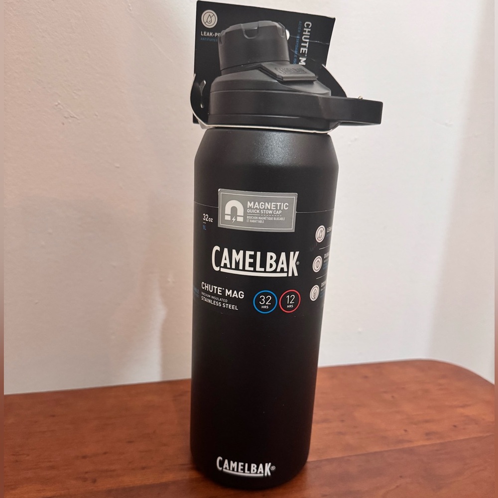 CamelBak Chute Mag Black Water Bottle